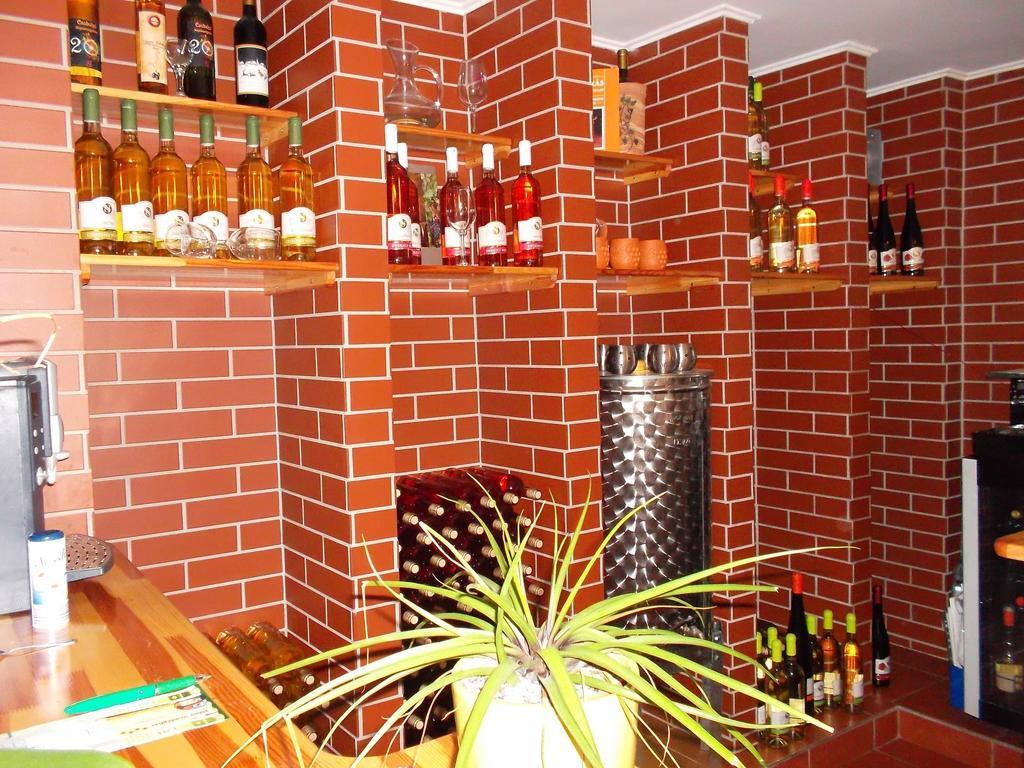 Jobor Vendeghaz Hotell Győrújbarát Exteriör bild